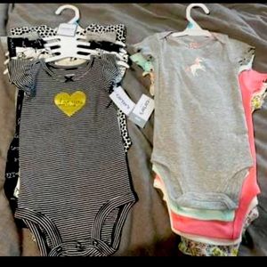 2 Brand New Carters 5 pack bodysuits